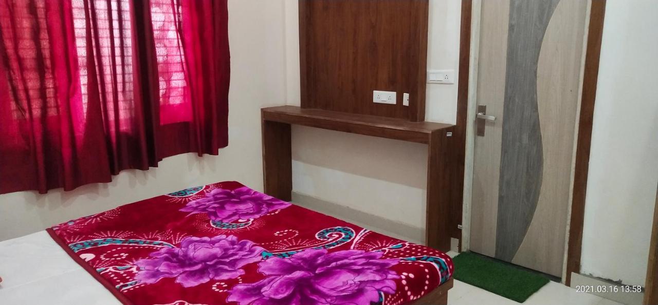 Hotel Kcr Agra (Uttar Pradesh) Værelse billede